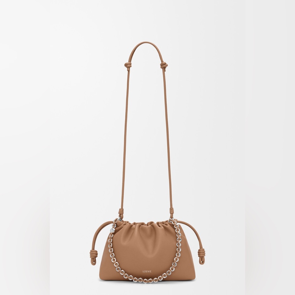 Loewe  Shoulder Bag with Chain Detail - Picture 4 of 9